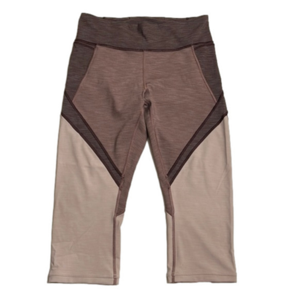 29. Lululemon Early Extension High-Rise Crop